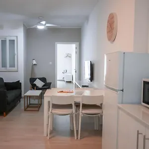 https://the-three-trees-apartments.hotelssaintjulians.com